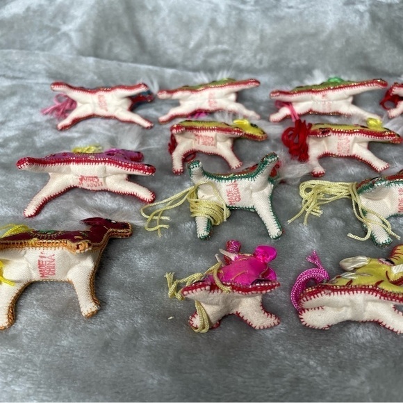 Vintage Hand Embroidered Stuffed Elephant & Horse Holiday Ornaments Lot of 19 - Picture 4 of 12